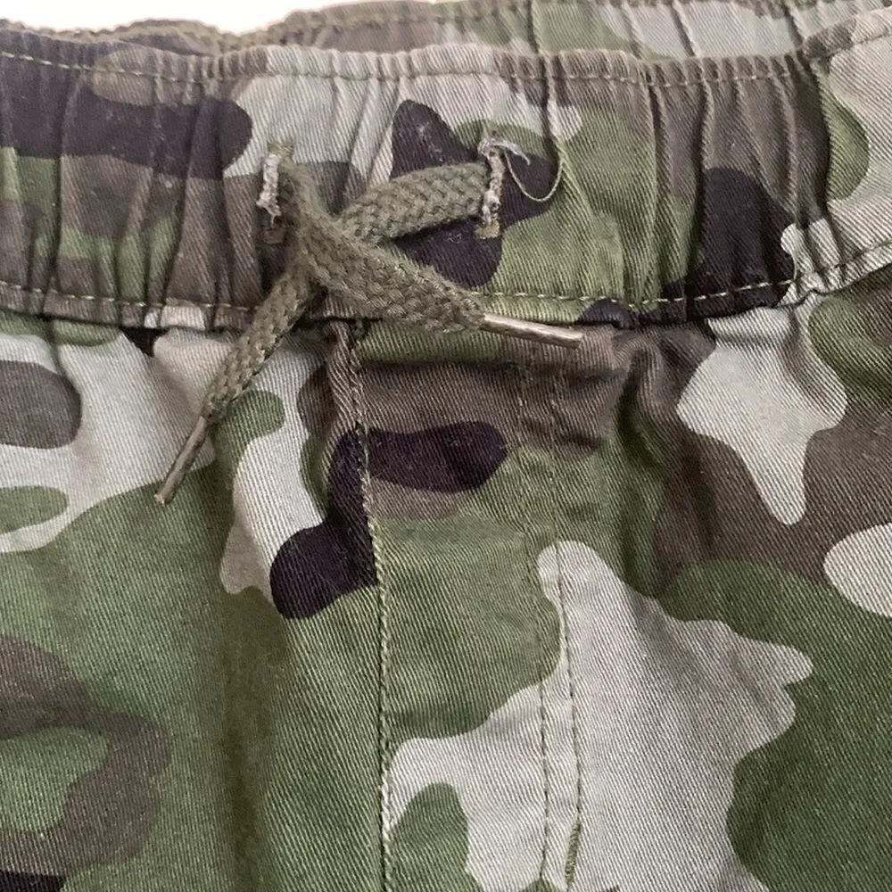 Cat & Jack Boys Camo Cargo joggers Size 14